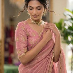 Infyshopy Printed Daily Wear Organza Saree (Pink)